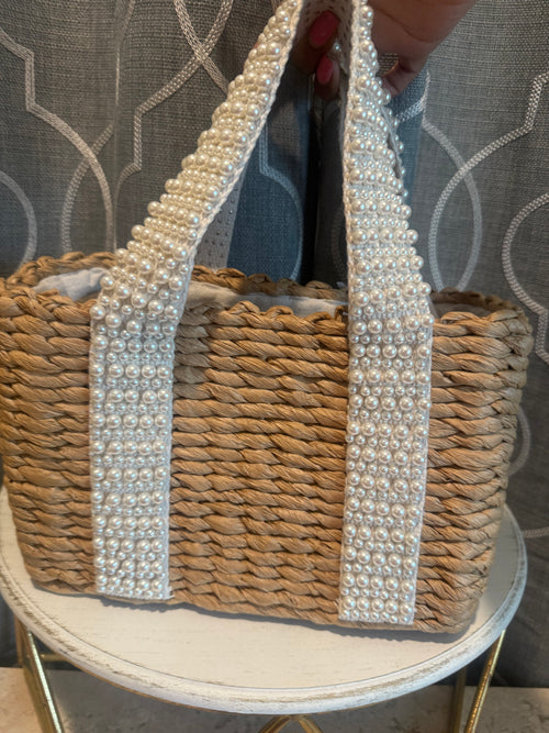 Fun Finds- Pearl Basket Bag